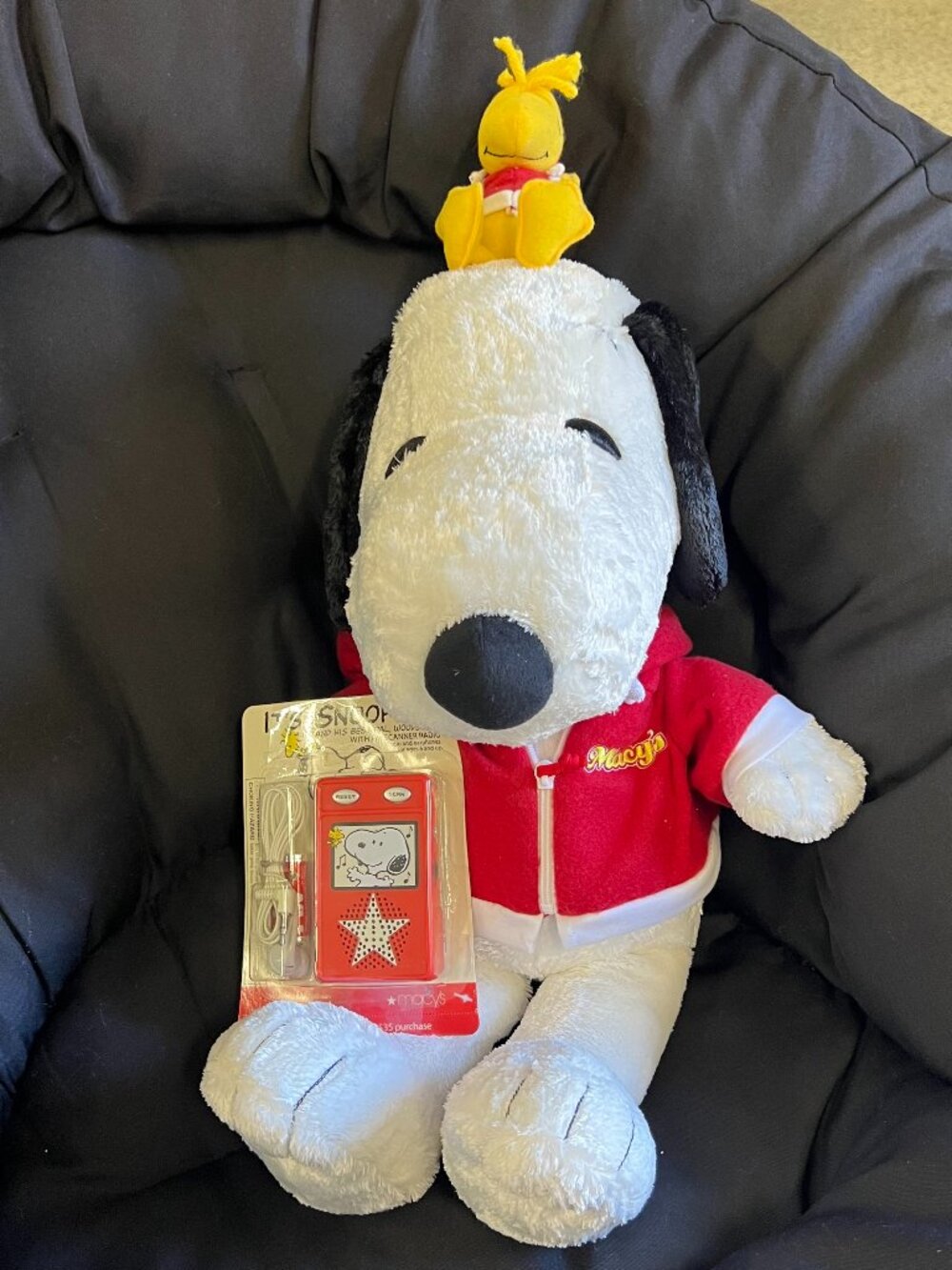 2006 Macys LARGE 24" Snoopy & Woodstock Plush w FM Radio (Read Description)